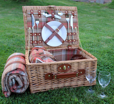 New Personalised Picnic Hampers